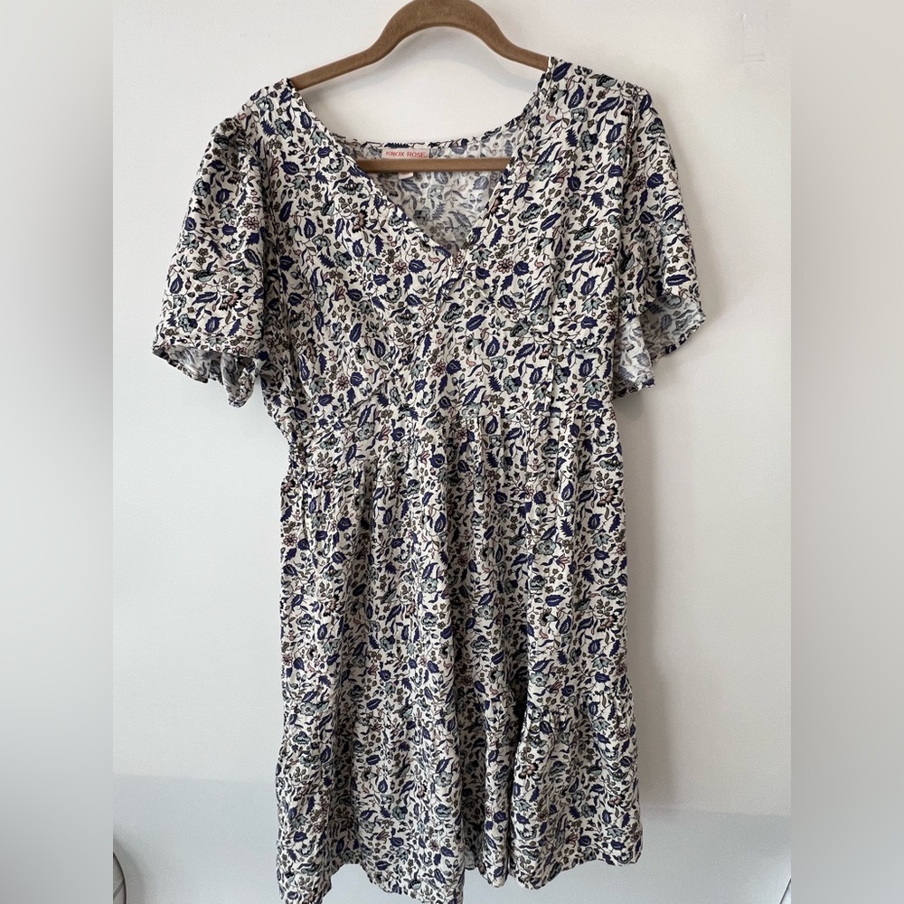 Knox Rose Blue and Cream Floral Dress Size Large